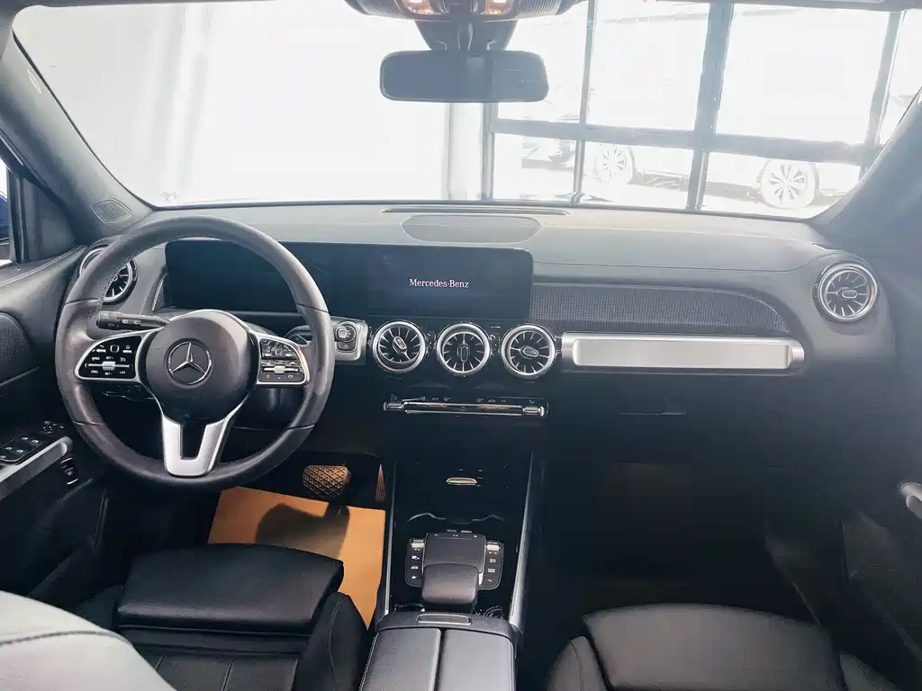 Mercedes-Benz GLB 2022