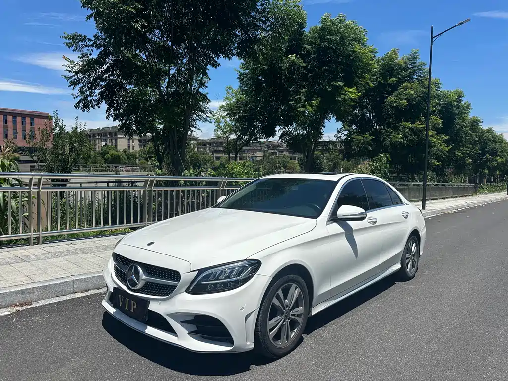 Mercedes-Benz C-Class 2020