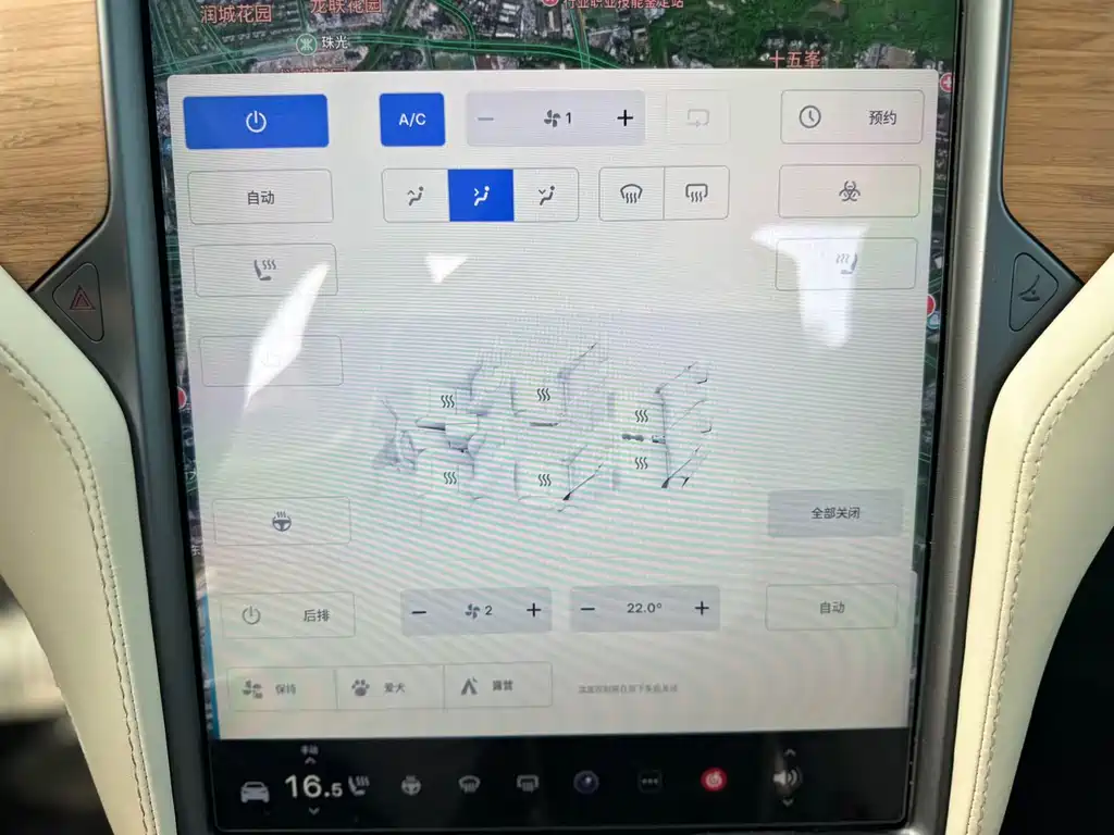 Tesla Model X 2019 — фото 16