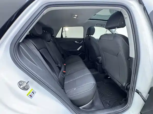 Audi Q2L 2021
