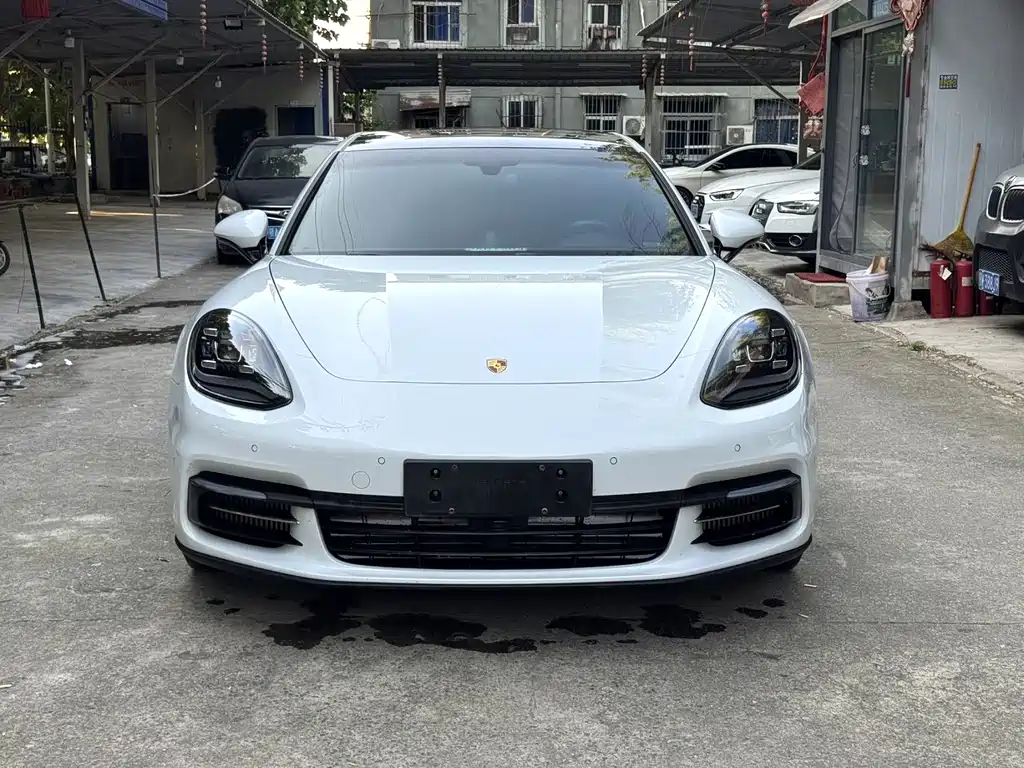 Porsche Panamera Hybrid 2018 — фото 2