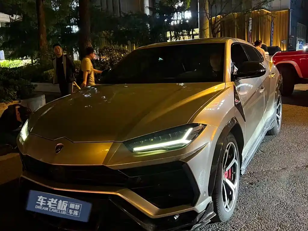 Lamborghini Urus 2020