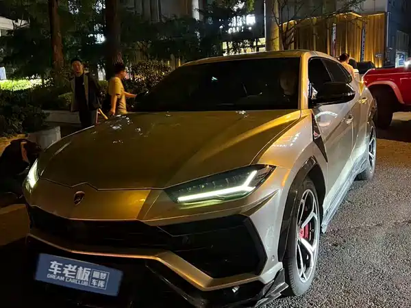 Lamborghini Urus 2020