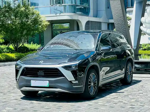 NIO ES8 2022