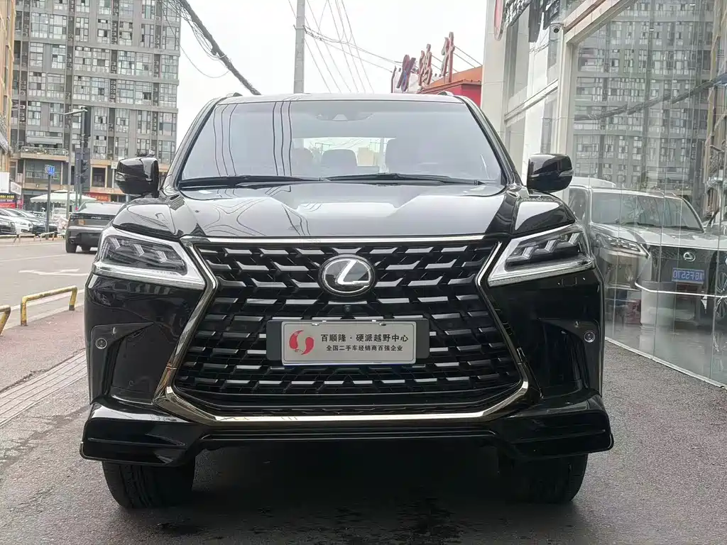 Lexus LX 2022 — фото 2