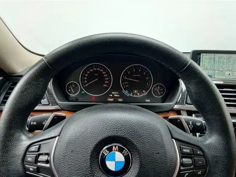 BMW 4 Series 2015 — фото 11