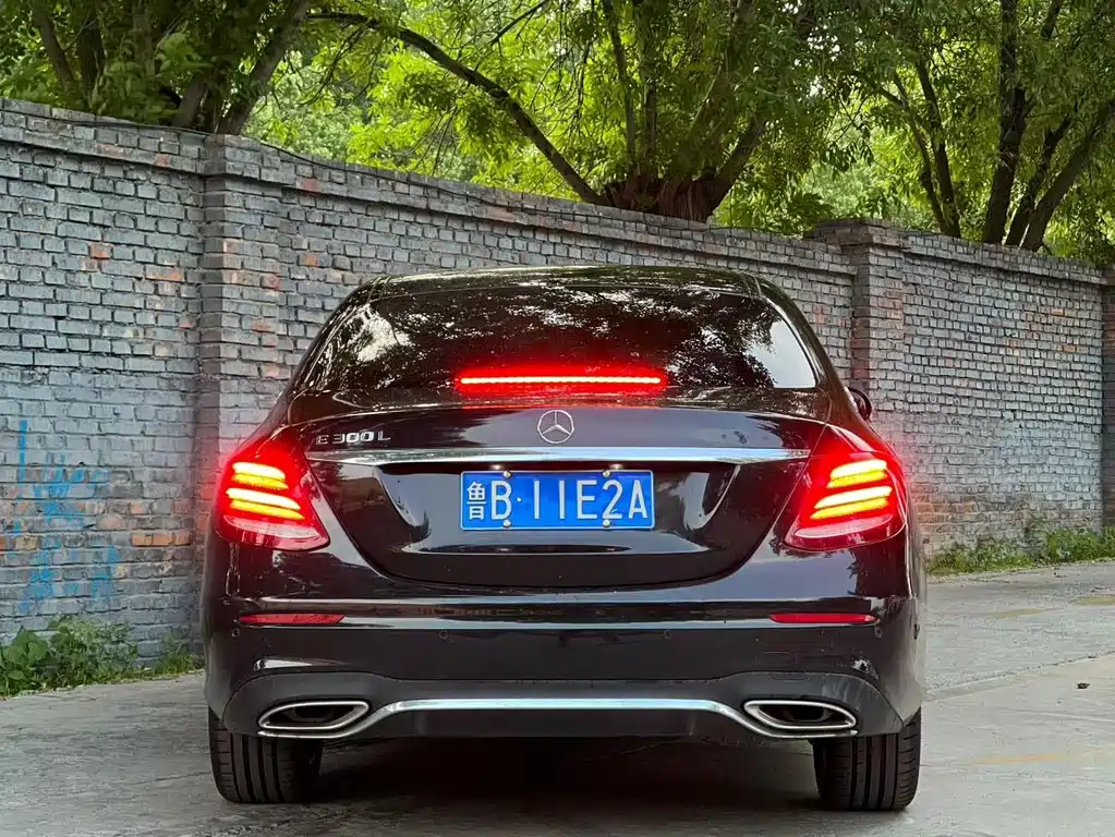 Mercedes-Benz E-Class 2019 — фото 8