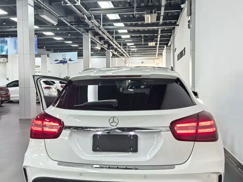 Mercedes-Benz GLA 2020 — фото 14