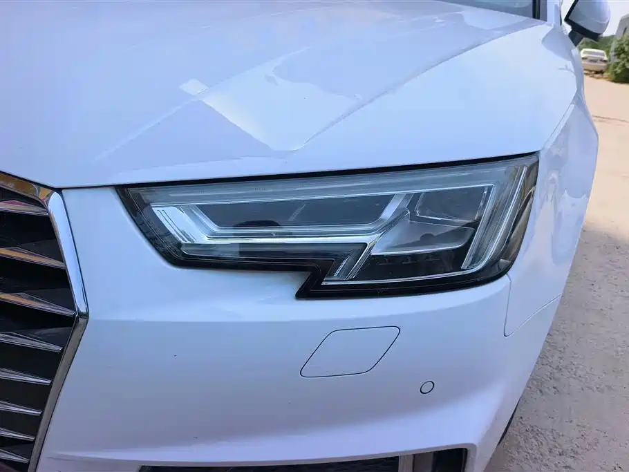 Audi A4L 2020