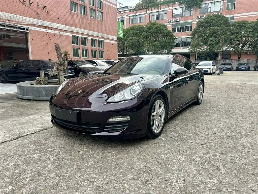 Porsche Panamera 2012