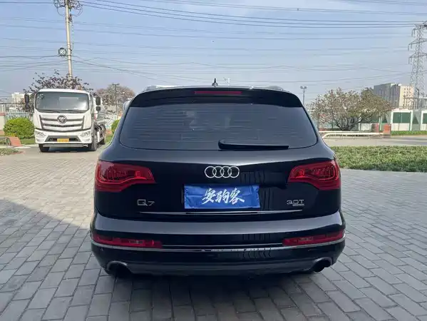 Audi Q7 2011