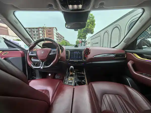 Maserati Levante 2017