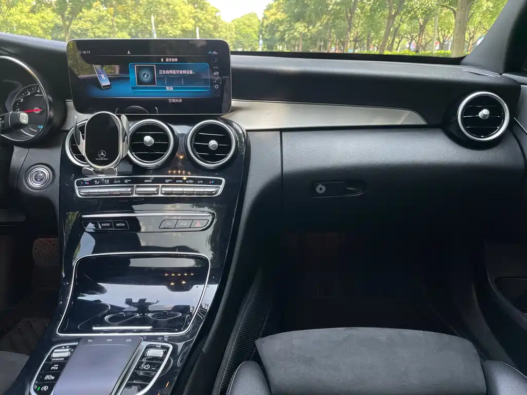 Mercedes-Benz C-Class 2019 — фото 16