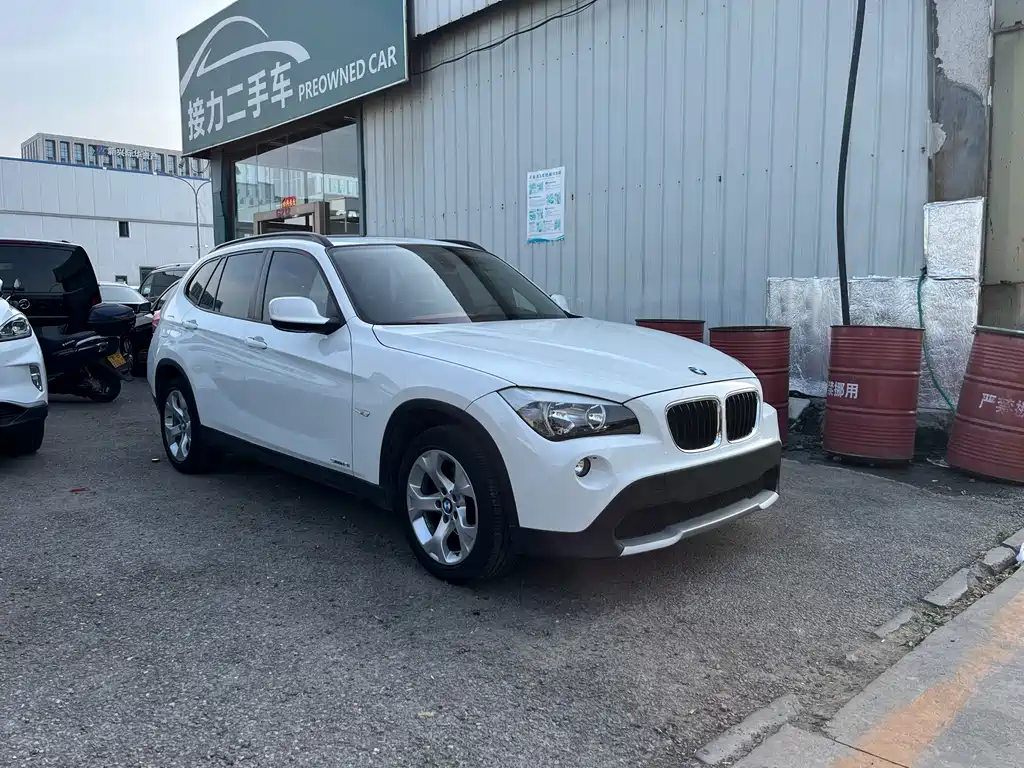 BMW X1 2012 — фото 2