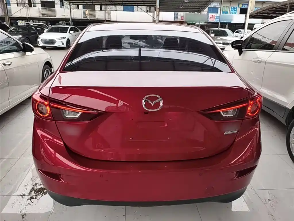 Mazda 3 Axela 2017 — фото 6
