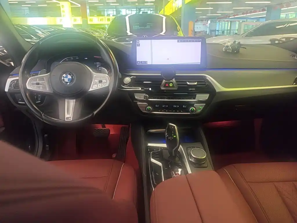 BMW 5 Series 2023