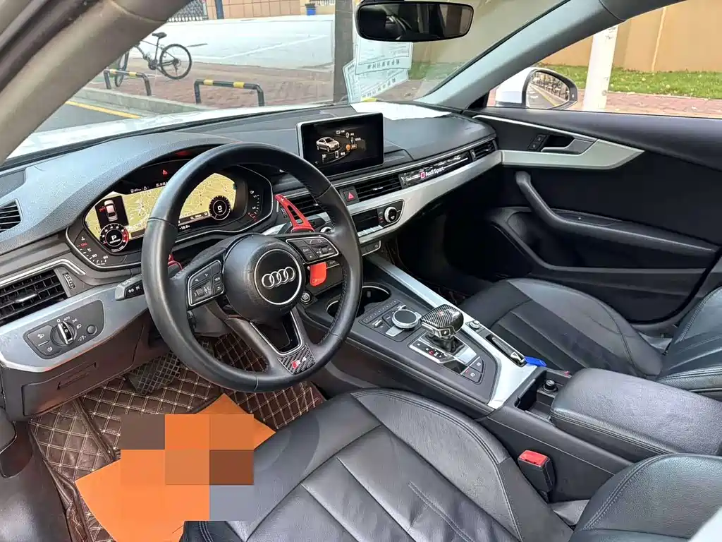 Audi A4L 2018