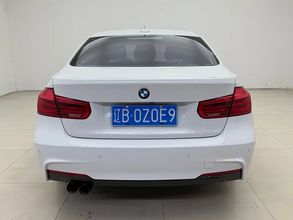 BMW 3 Series 2019 — фото 3
