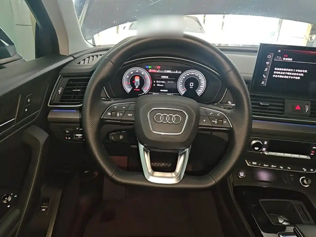 Audi Q5L 2022 — фото 11