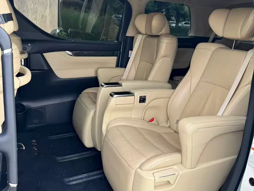 Toyota Alphard 2019 — фото 9