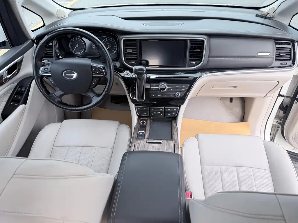 GAC Motor Trumpchi M8 2018 — фото 5