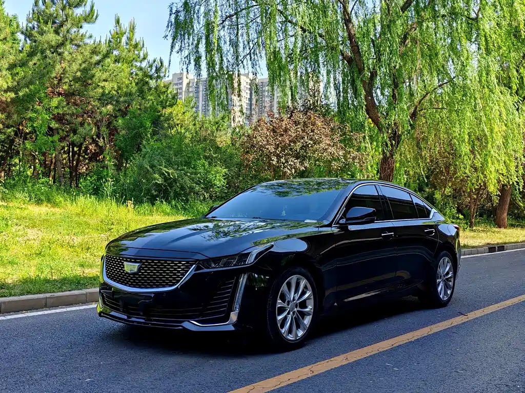 Cadillac CT5 2021 — фото 1