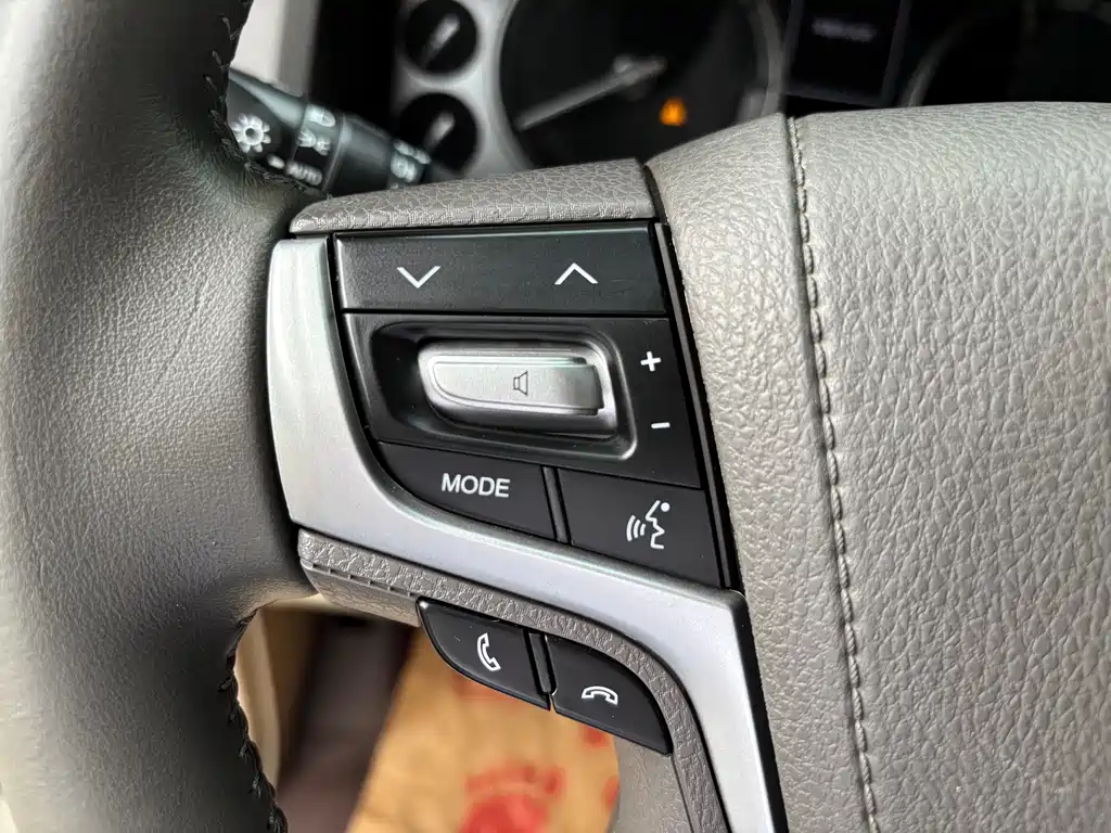 Toyota Land Cruiser 2018 — фото 17