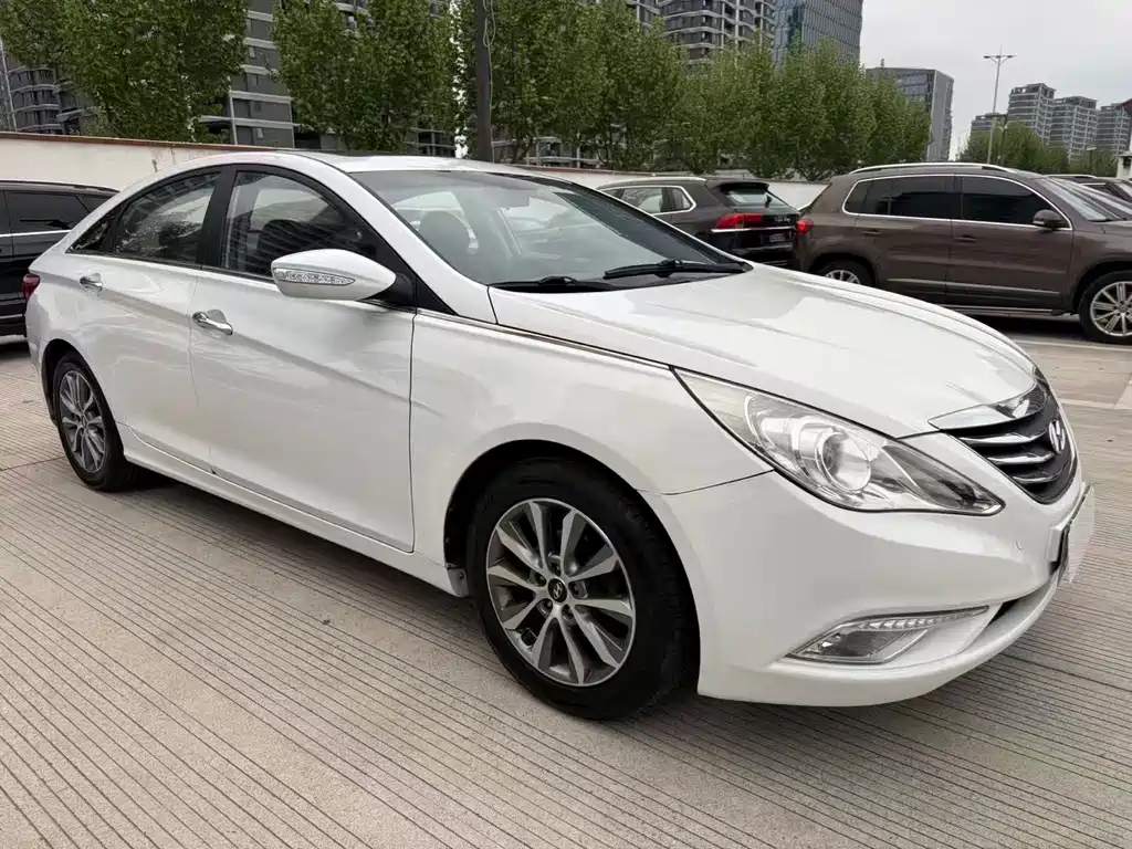 Hyundai Sonata 2014 — фото 3