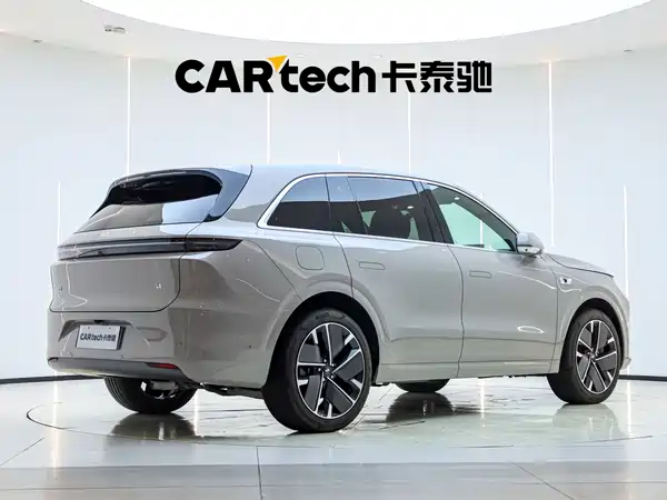 Li Auto L6 2025