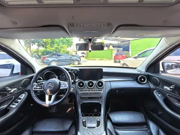 Mercedes-Benz C-Class 2018