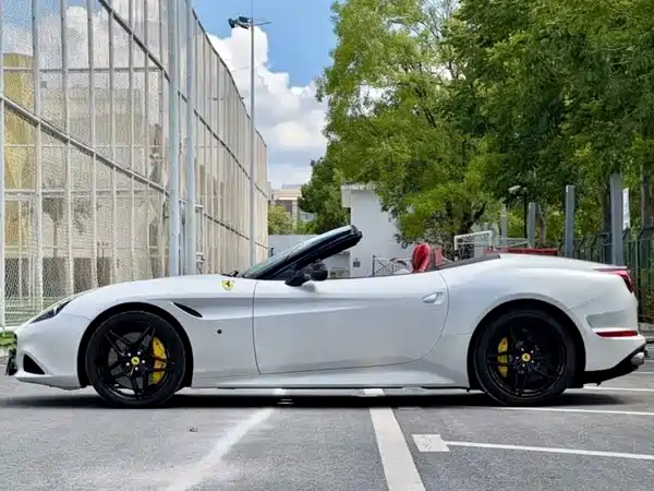 Ferrari California T 2016