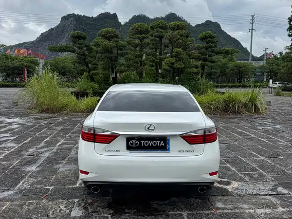 Lexus ES 2014