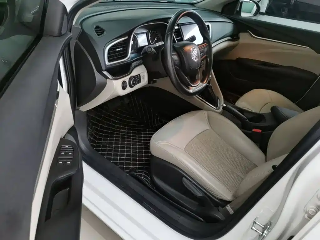 Buick Excelle 2017 — фото 15