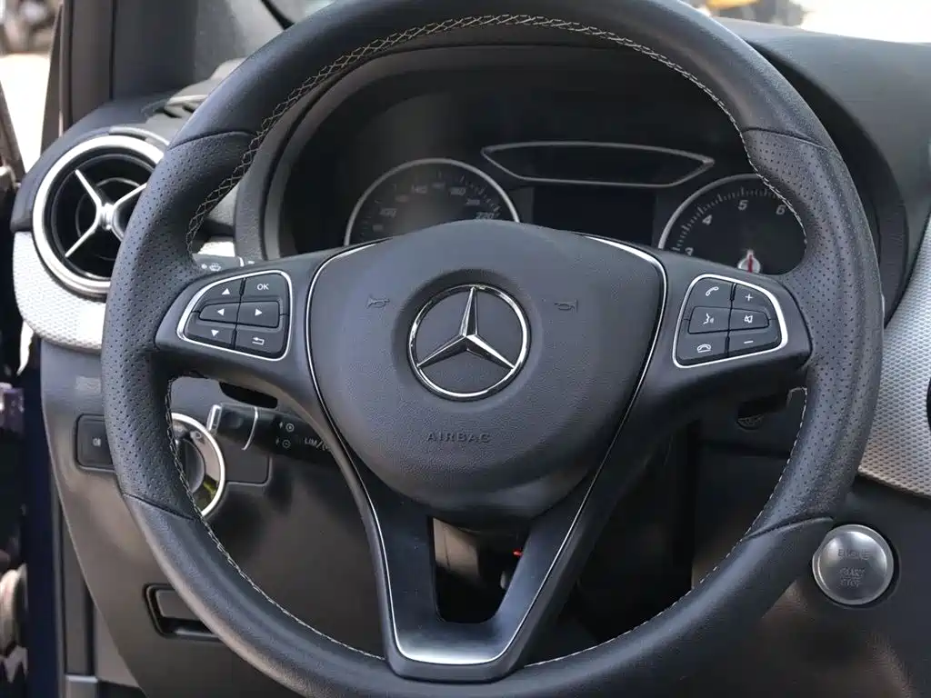 Mercedes-Benz B-Class 2018 — фото 7