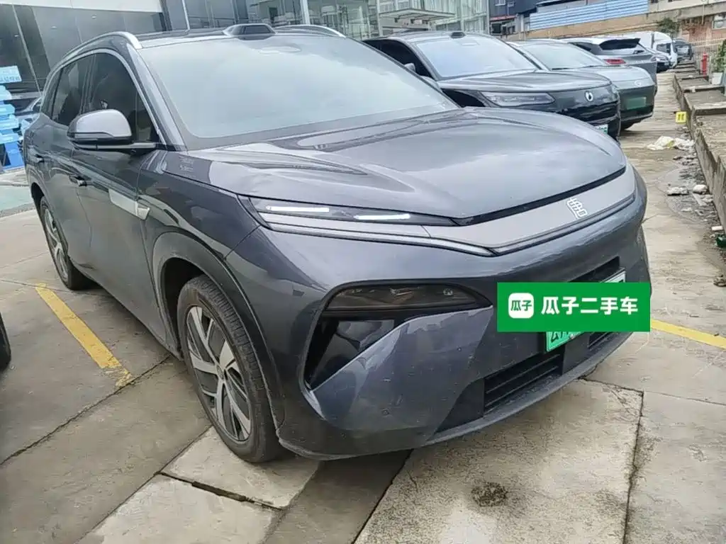 BYD Tang L 2025