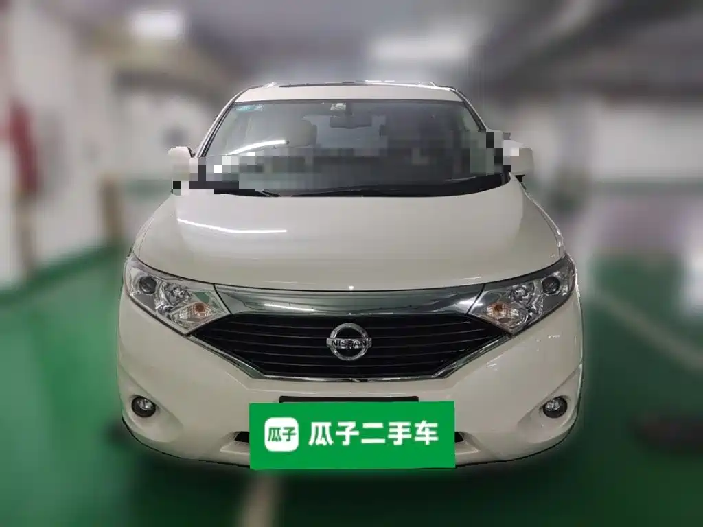 Nissan Quest 2016 — фото 24