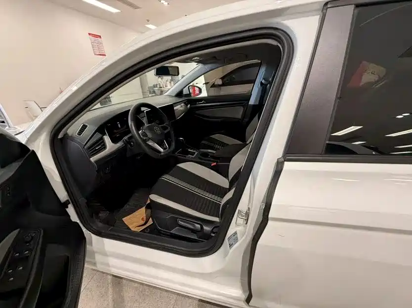 Volkswagen Bora 2024