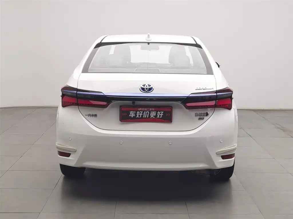 Toyota Corolla Hybrid 2022 — фото 4