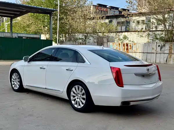 Cadillac XTS 2015
