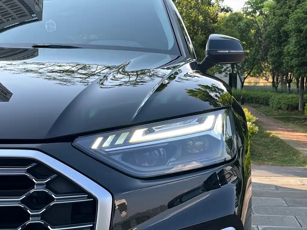 Audi Q5L 2023 — фото 16