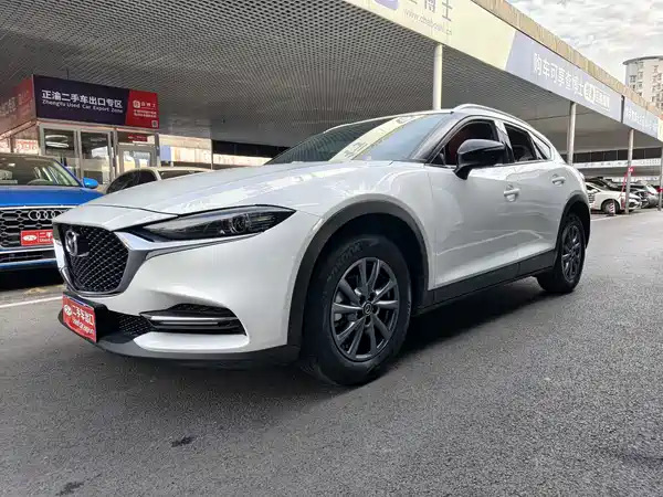 Mazda CX-4 2023