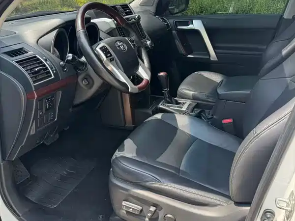 Toyota Prado 2014