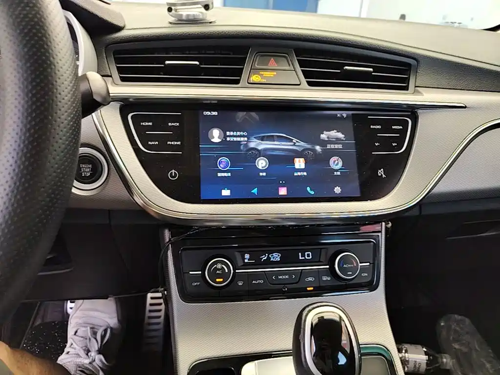 Geely Emgrand GS 2018 — фото 13