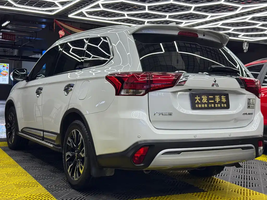 Mitsubishi Outlander 2019