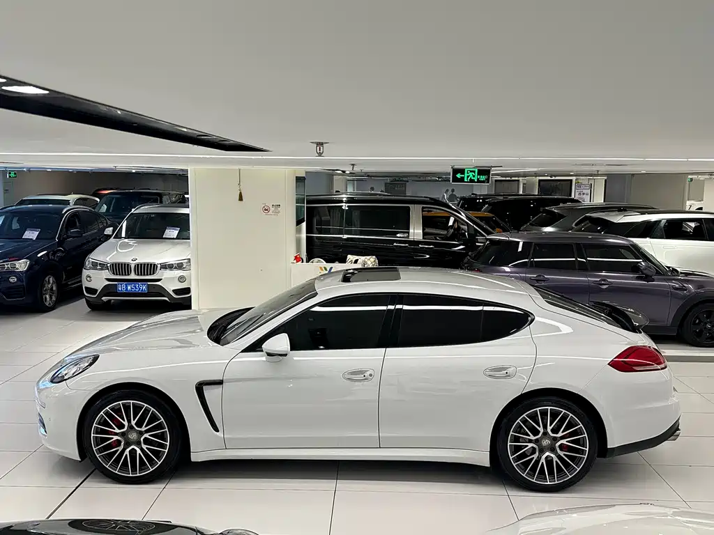Porsche Panamera 2014