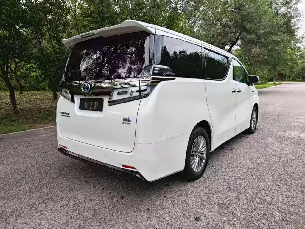 Toyota Vellfire 2020 — фото 11