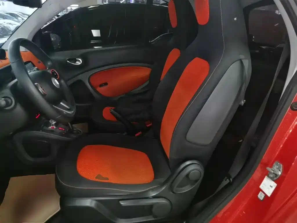 smart Fortwo 2015 — фото 17
