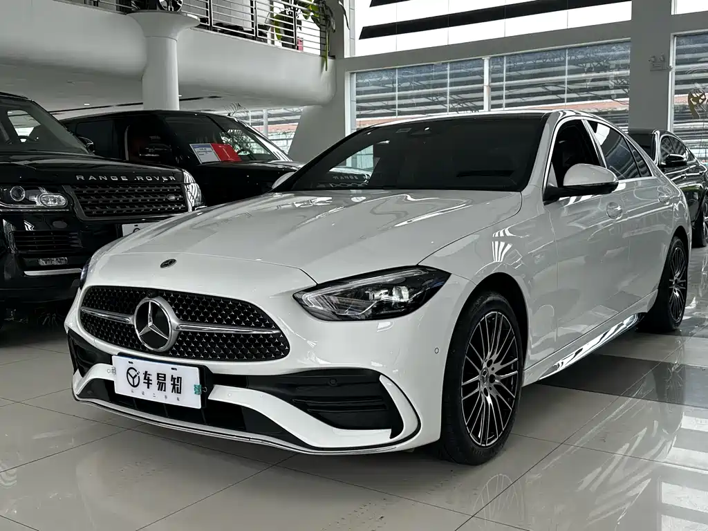 Mercedes-Benz C-Class 2025 — фото 1
