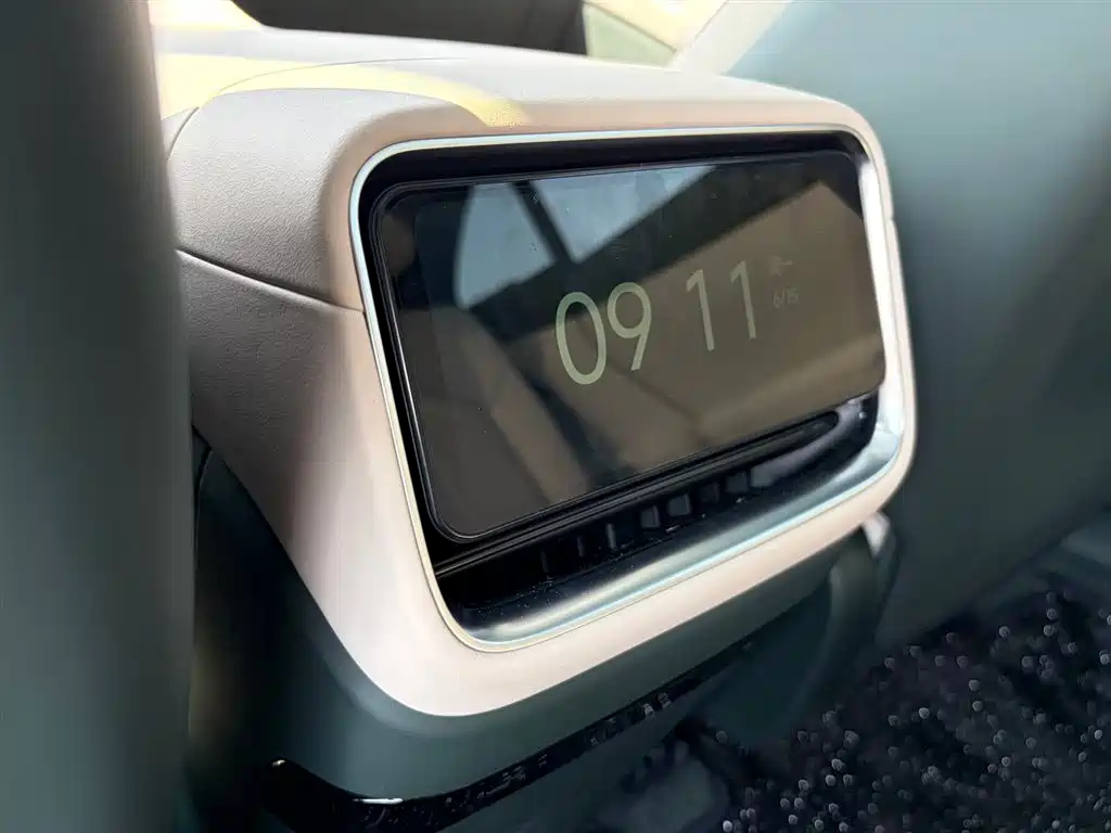 Xiaomi YU7 2025 — фото 19