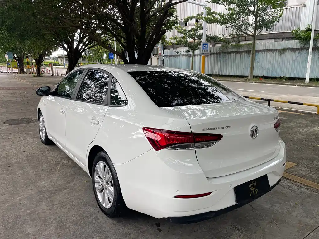 Buick Excelle 2022 — фото 11